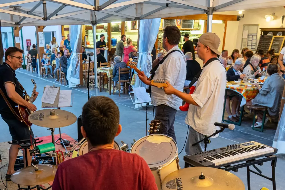 Camping Le Pont d'Yeu 3 Stars★★★