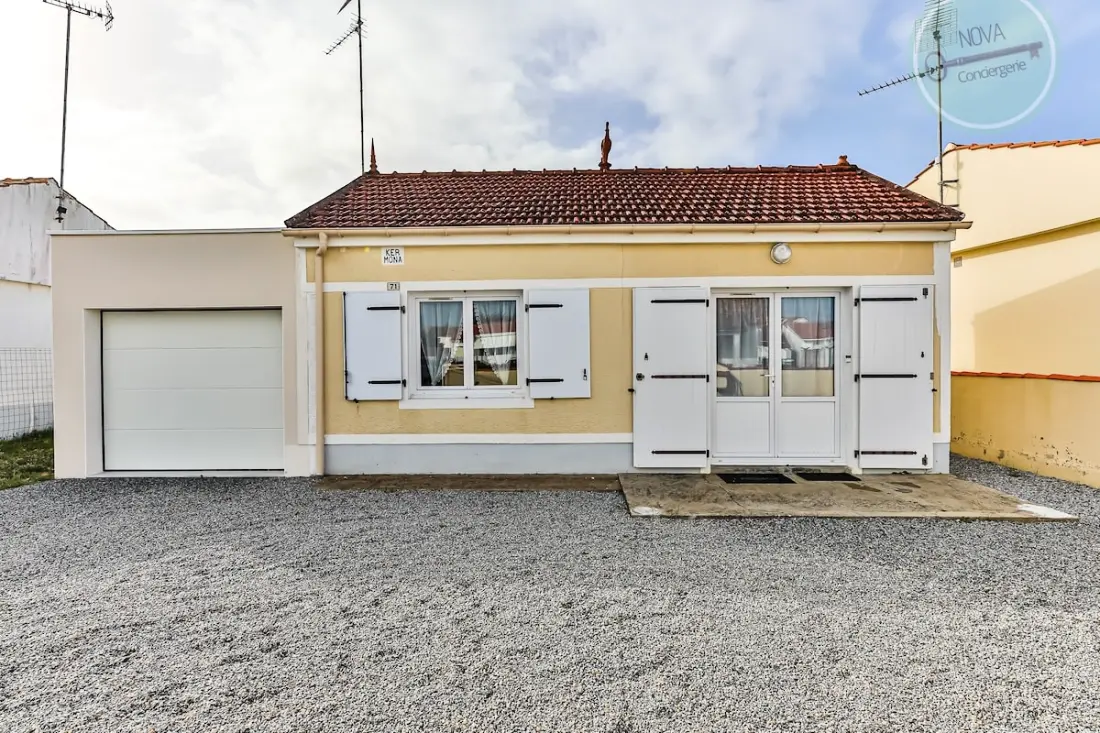 Rezidencia Ház Ker Mona Between Beach és Shops között