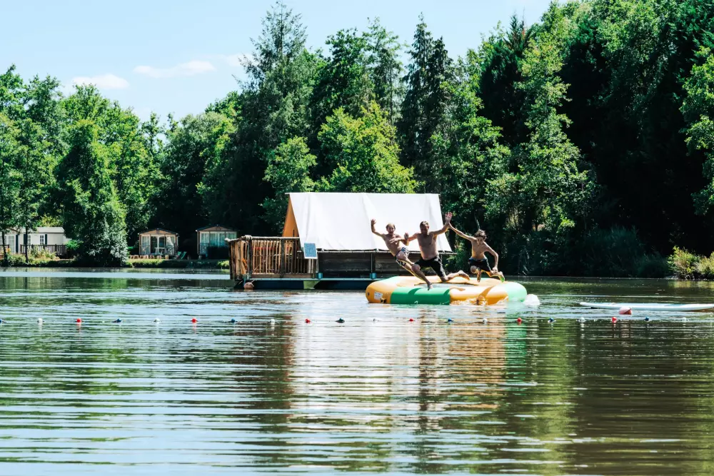 Campsite L 'Etang de Sologne - Nie.