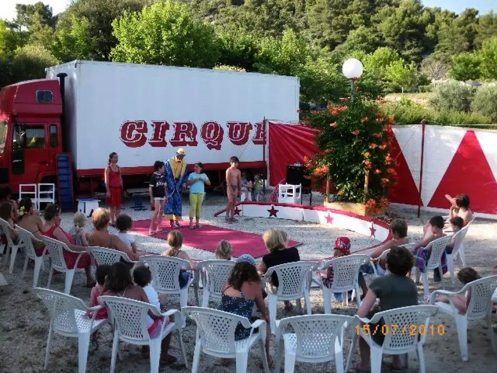 Camping Les Terrasses Provençales 5 Sterren★★★★★