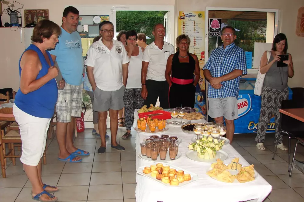 Camping Les Terrasses Provençales 5 Sterren★★★★★