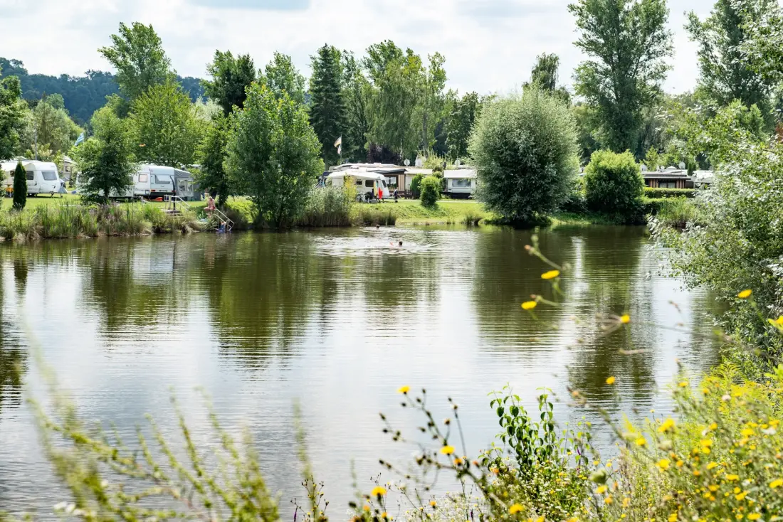 Camping am Hirschfeldsee Sperrfechter Freizeitpark 3 Csillagok★★★