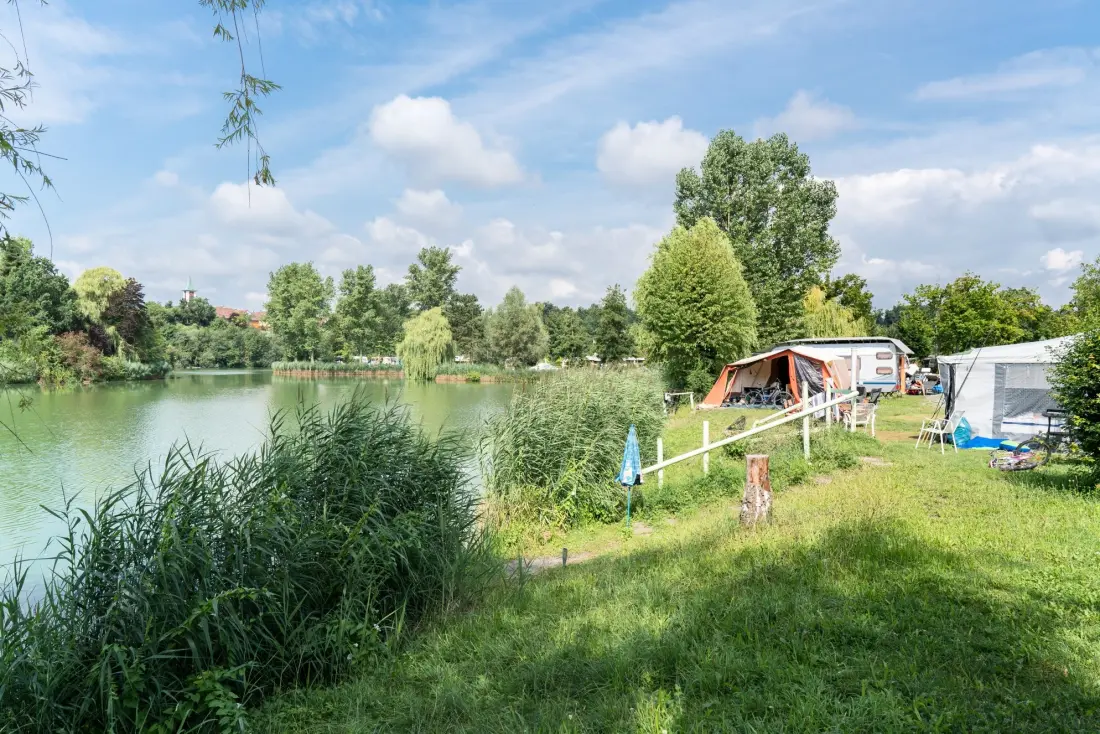 Camping am Hirschfeldsee - Sperrfechter Freizeitpark 3 Gwiazdy★★★