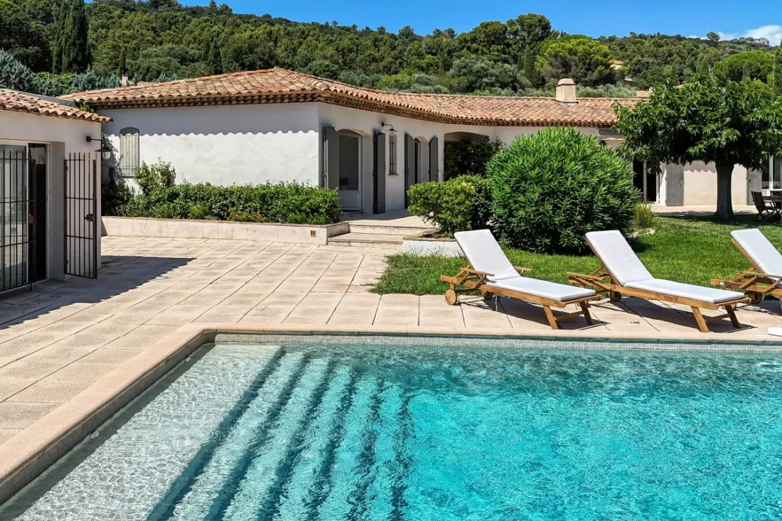 Charming Provencal ház úszómedencével
