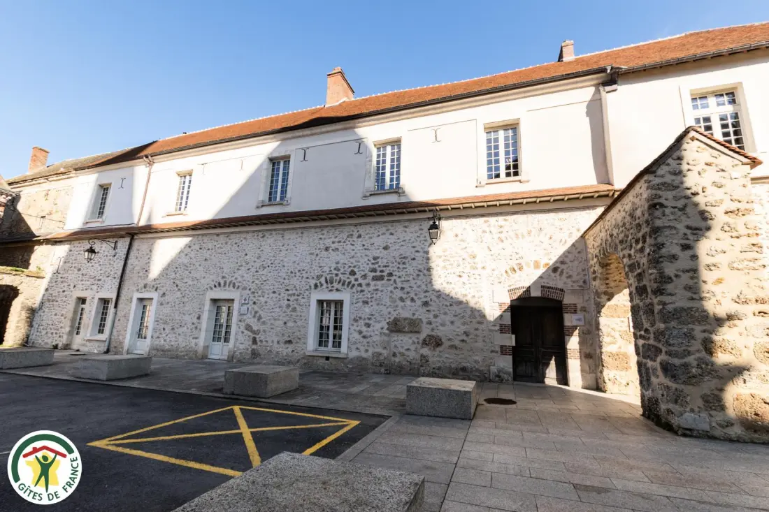 Gîte de France A kolostor 3 füle