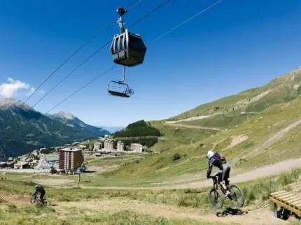 Residence Rond-point-pistes Ii