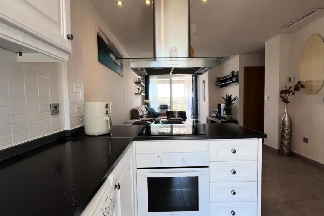 Modern apartman Medence, Terrace és Szolárium felszerelt