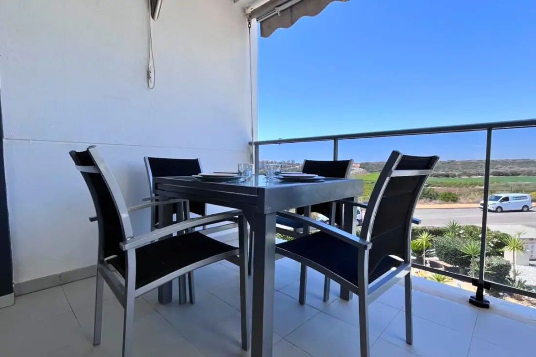 Modern apartman Medence, Terrace és Szolárium felszerelt