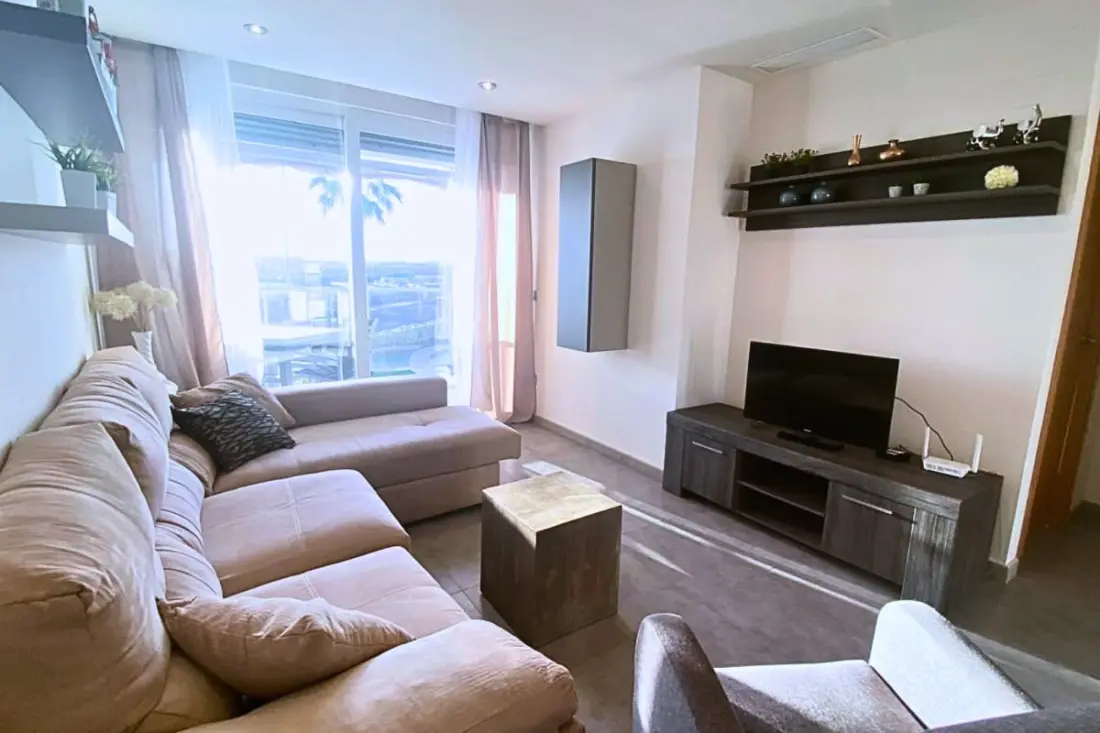 Modern apartman Medence, Terrace és Szolárium felszerelt