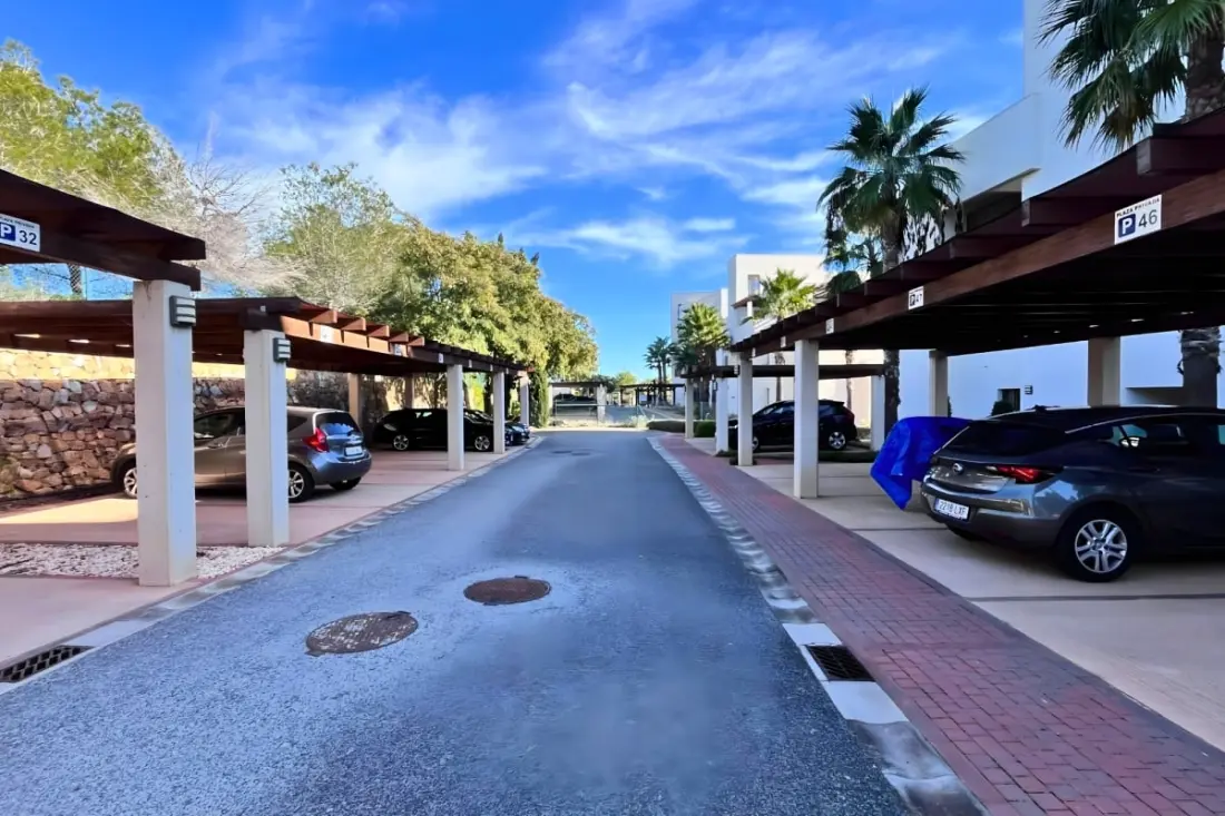 Prémium apartman Las Colinas · Golf, úszómedence és terasz