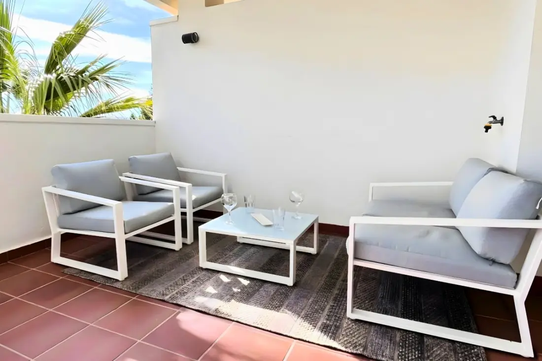 Prémium apartman Las Colinas · Golf, úszómedence és terasz