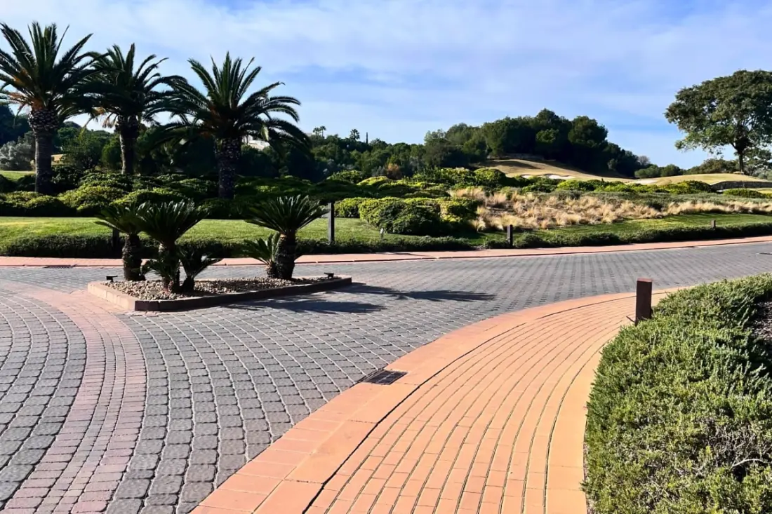 Prémium apartman Las Colinas · Golf, úszómedence és terasz