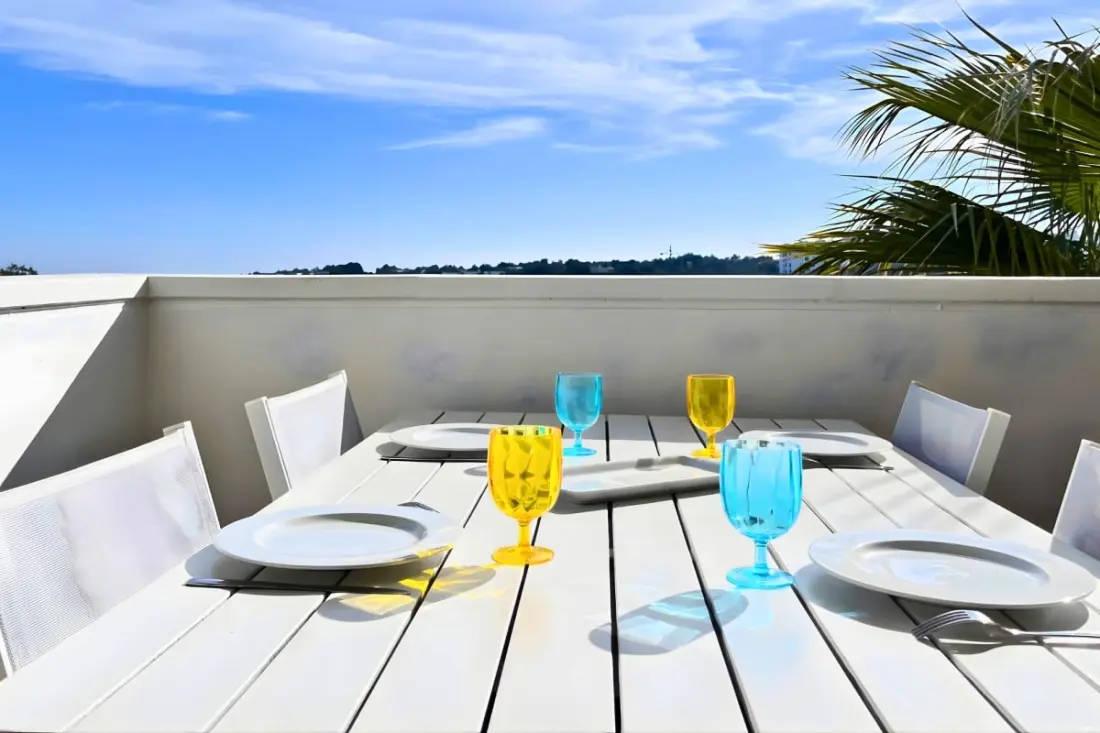Prémium apartman Las Colinas · Golf, úszómedence és terasz