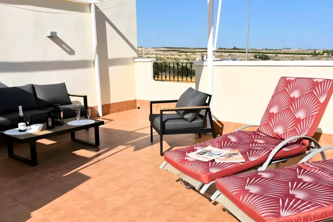 Nap, Golf és úszómedence: A Villa Ideal az ünnepekre!