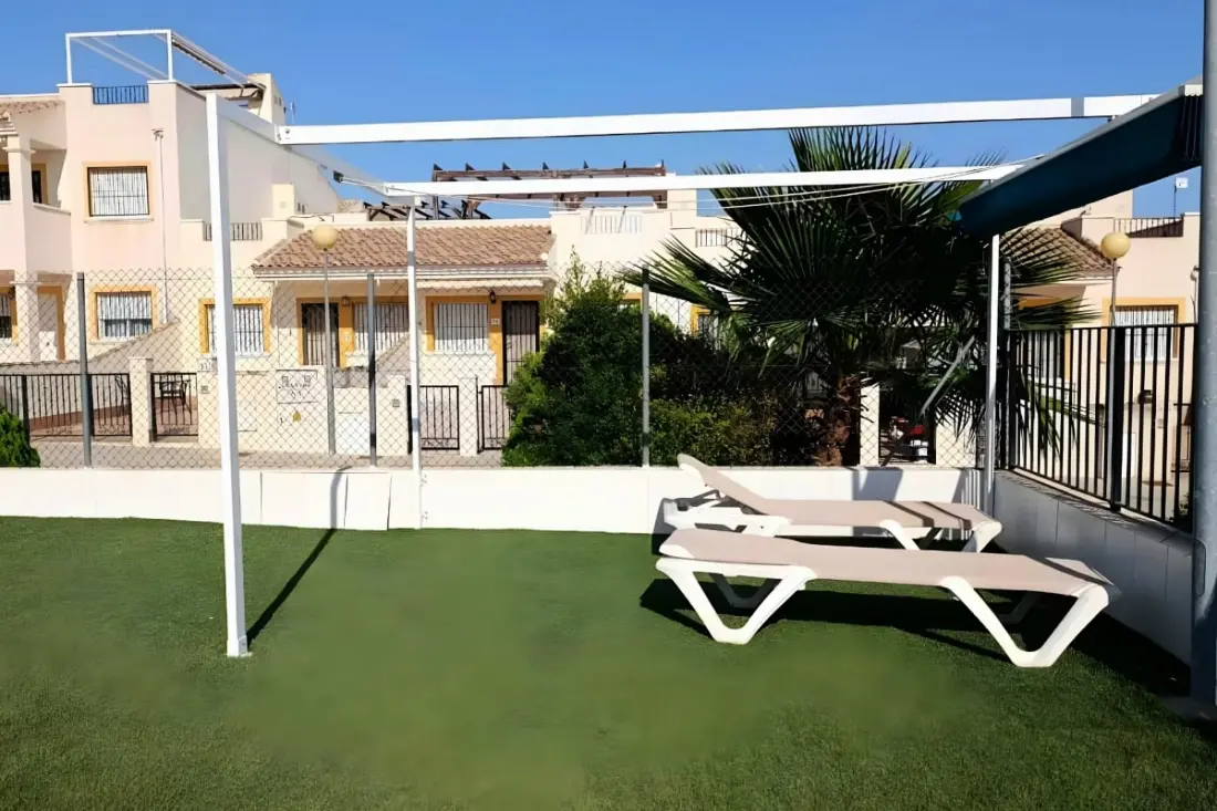 Nap, Golf és úszómedence: A Villa Ideal az ünnepekre!