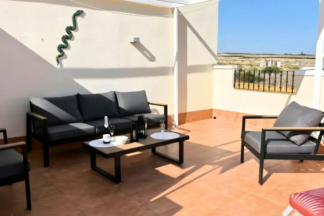 Nap, Golf és úszómedence: A Villa Ideal az ünnepekre!