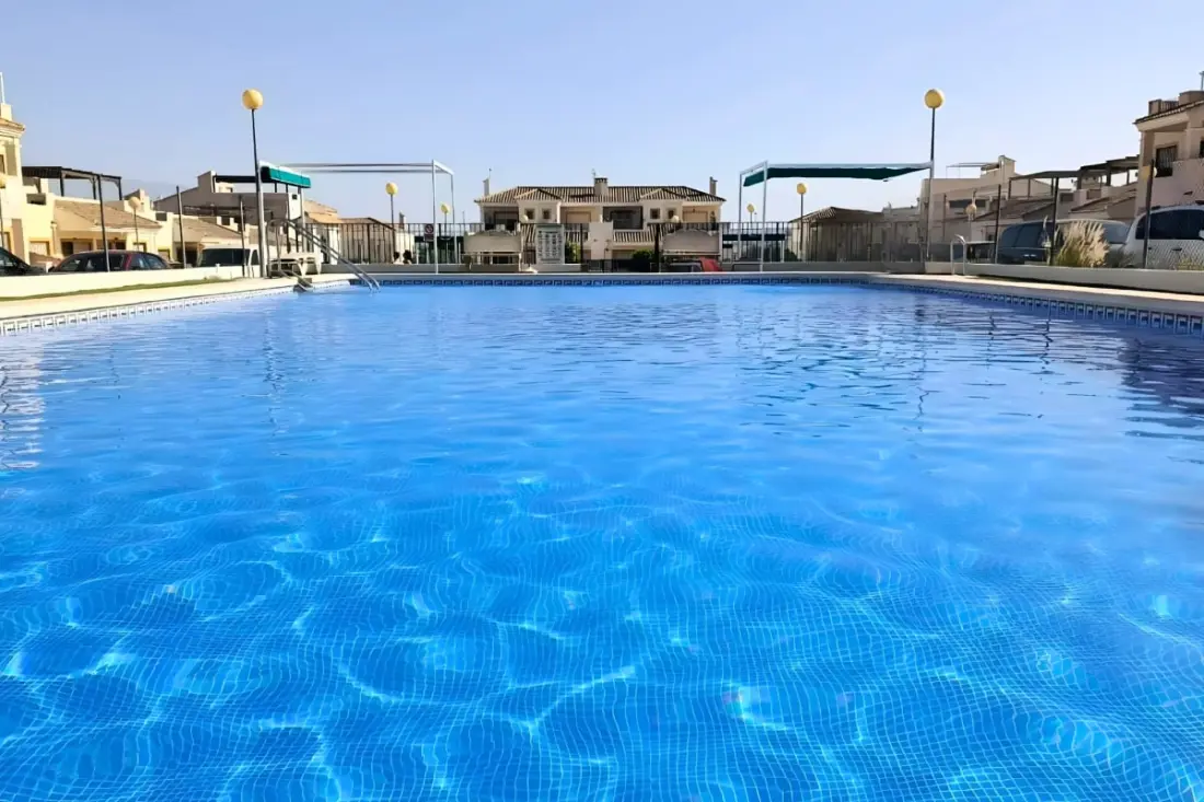 Nap, Golf és úszómedence: A Villa Ideal az ünnepekre!