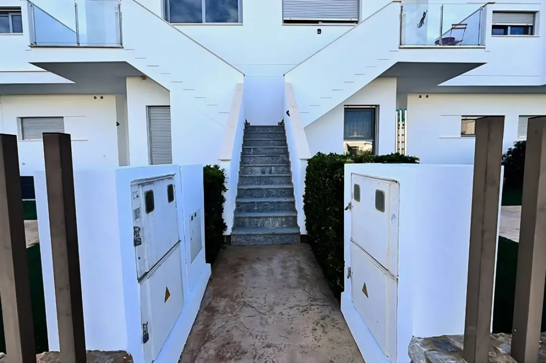 Apartman Golf Vistabella terasz és úszómedence