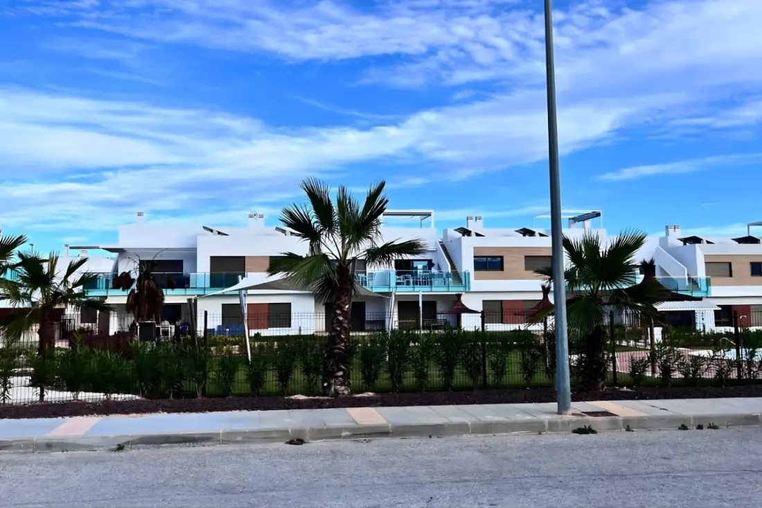 Apartman Golf Vistabella terasz és úszómedence
