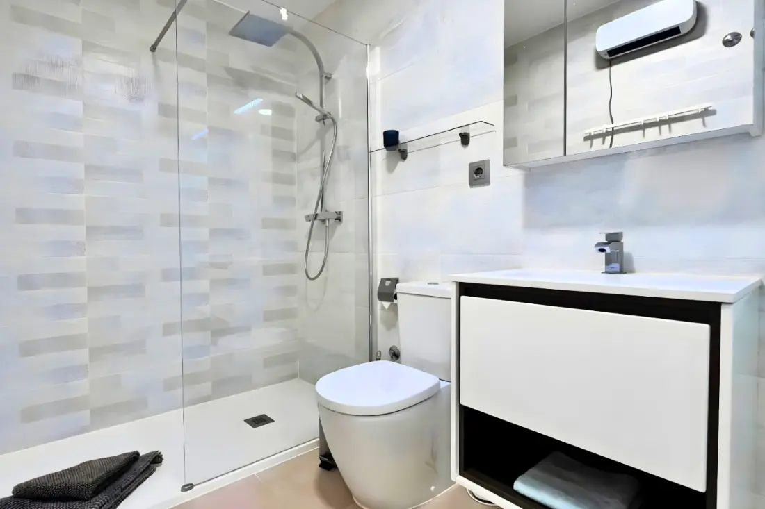 Apartman Golf Vistabella terasz és úszómedence