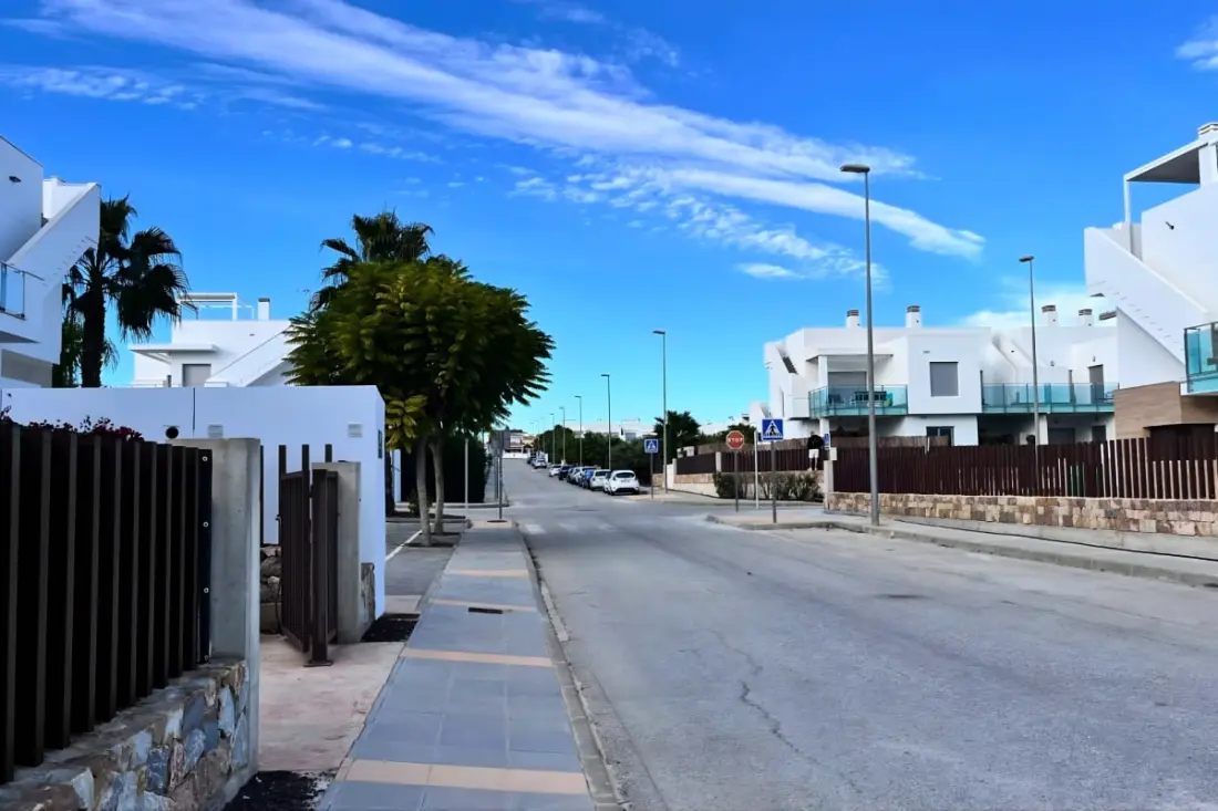 Apartman Golf Vistabella terasz és úszómedence