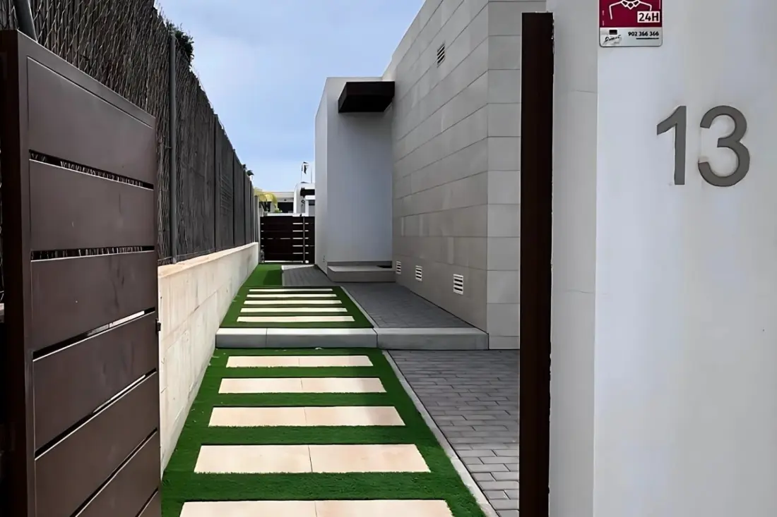 Modern Villa magán medencével a Golf Vistabella-ban