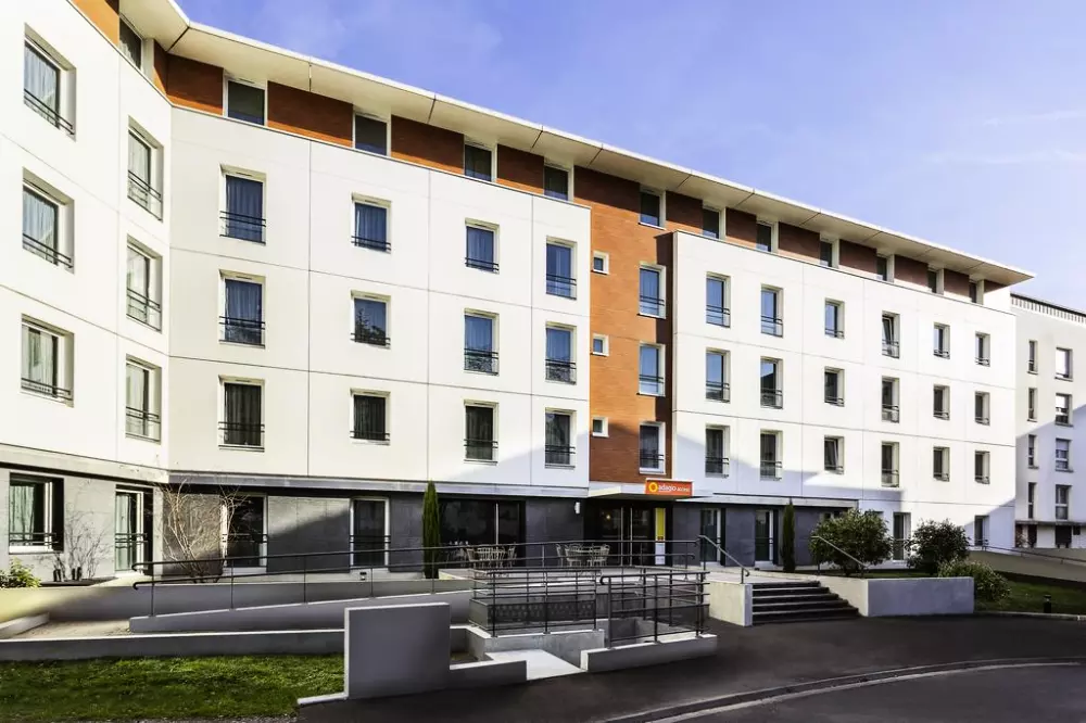 Aparthotel Adagio Access Orléans3 Sterne★★★