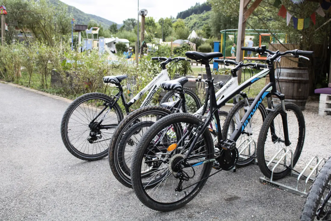 Camping Ecologique la Roche d'Ully4 Sterren★★★★