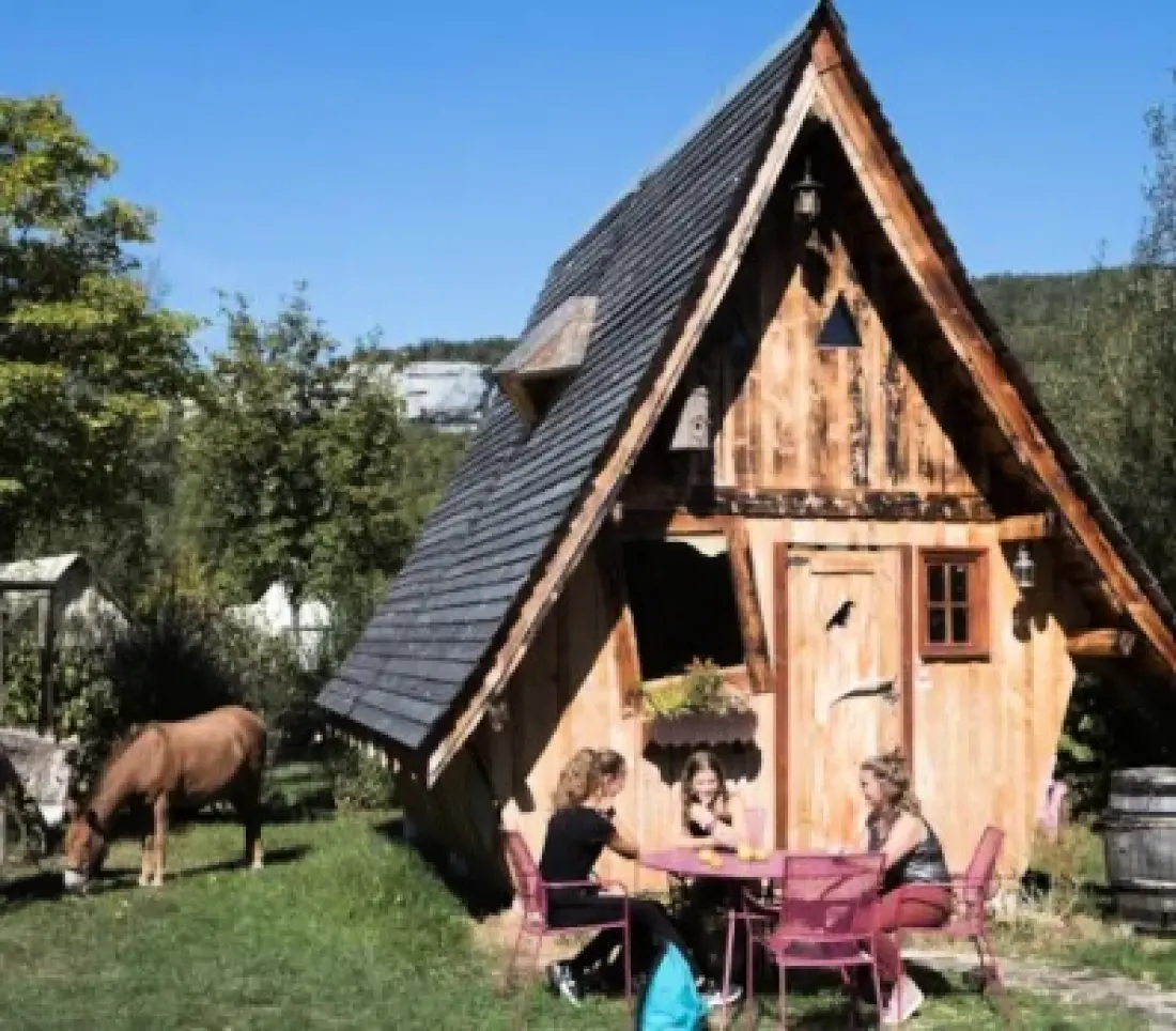 Camping Ecologique la Roche d'Ully4 Sterren★★★★