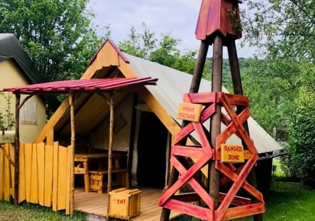 Camping Ecologique la Roche d'Ully4 Sterren★★★★