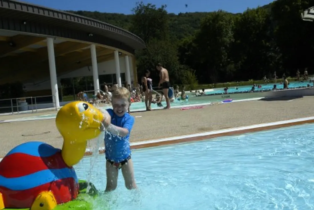 Camping Ecologique la Roche d'Ully4 Sterren★★★★
