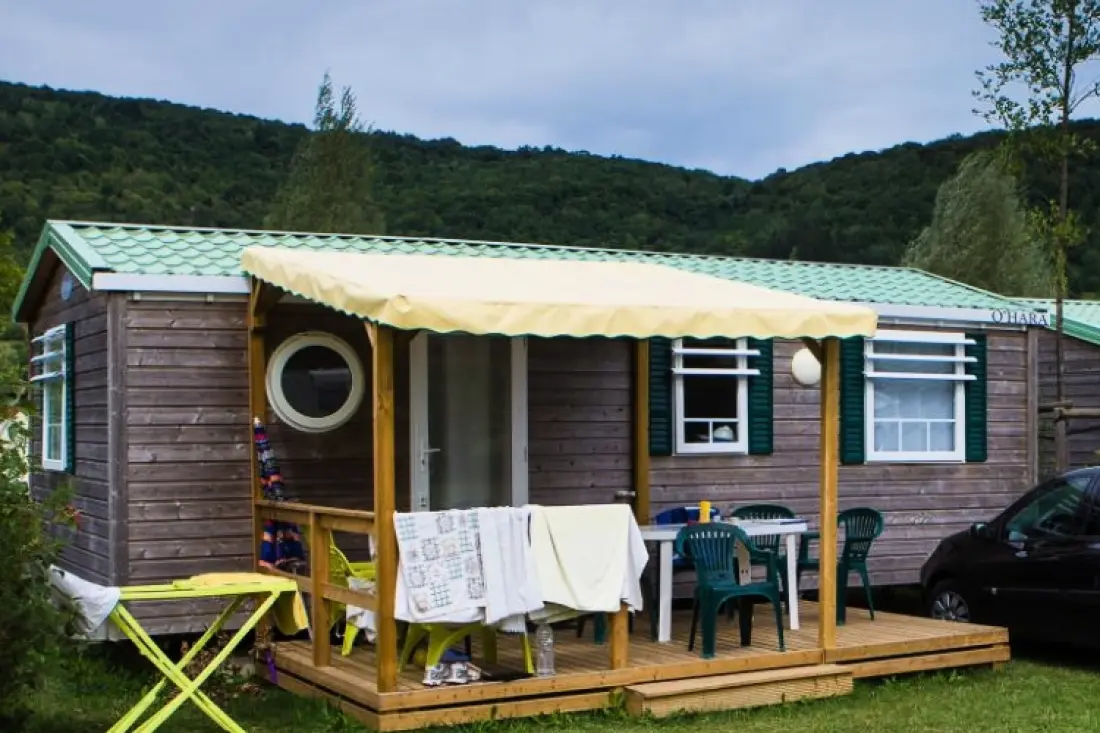 Camping Ecologique la Roche d'Ully4 Sterren★★★★