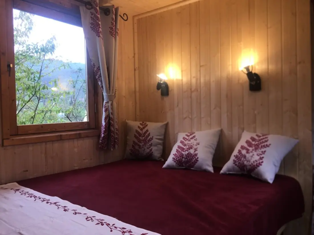 Camping Ecologique la Roche d'Ully4 Sterren★★★★