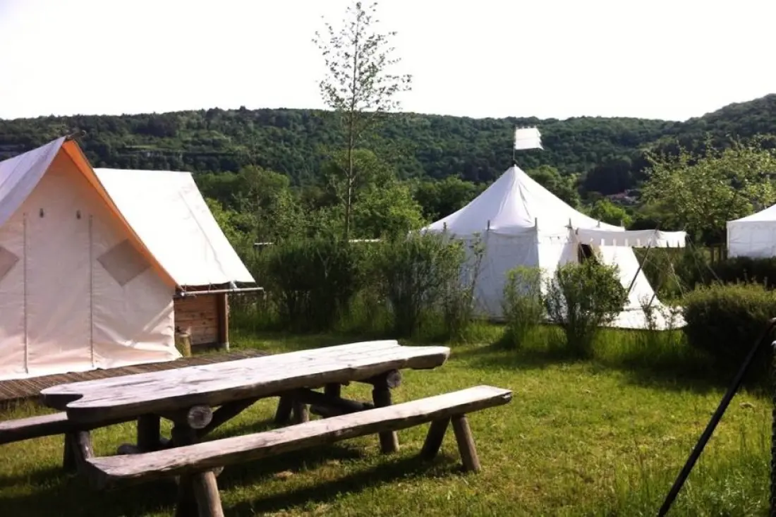 Camping Ecologique la Roche d'Ully4 Sterren★★★★