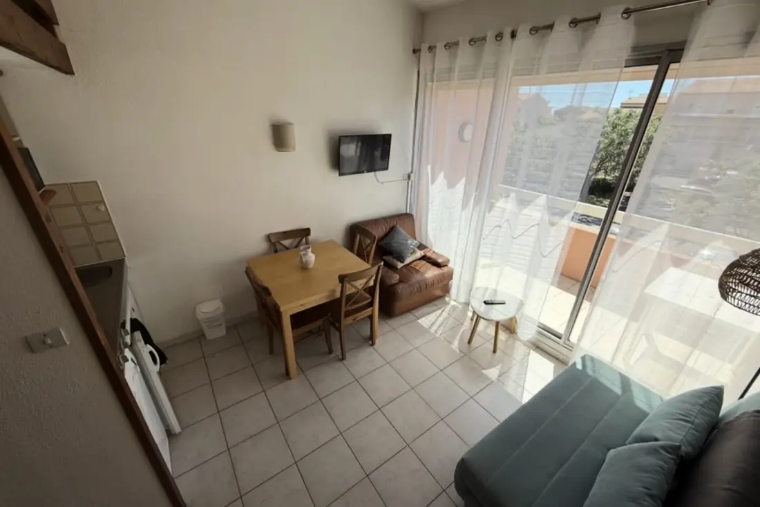 Pleasant Studio Balcony közelében