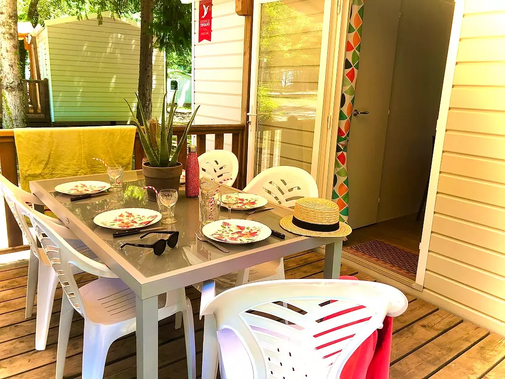 DOMAINE DE PECANY (La Noix de Pecan'y) 3 Gwiazdy★★★