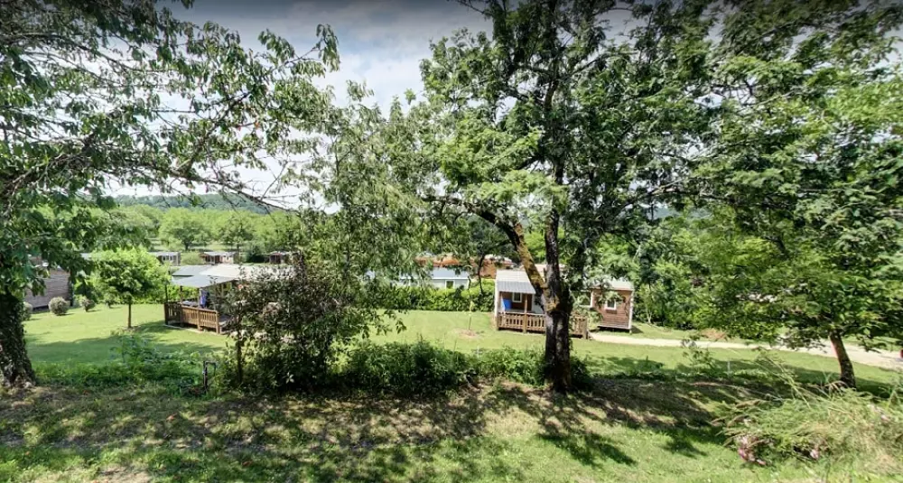 DOMAINE DE PECANY (La Noix de Pecan'y) 3 Gwiazdy★★★