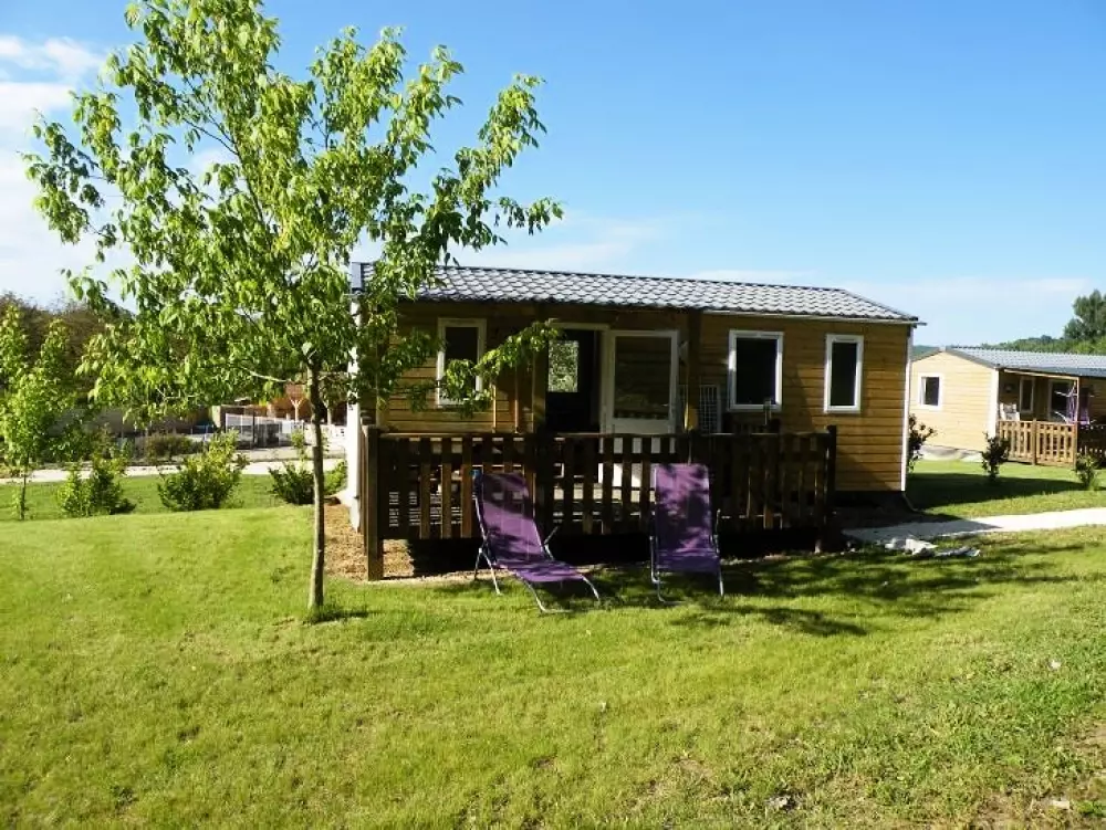 DOMAINE DE PECANY (La Noix de Pecan'y) 3 Gwiazdy★★★