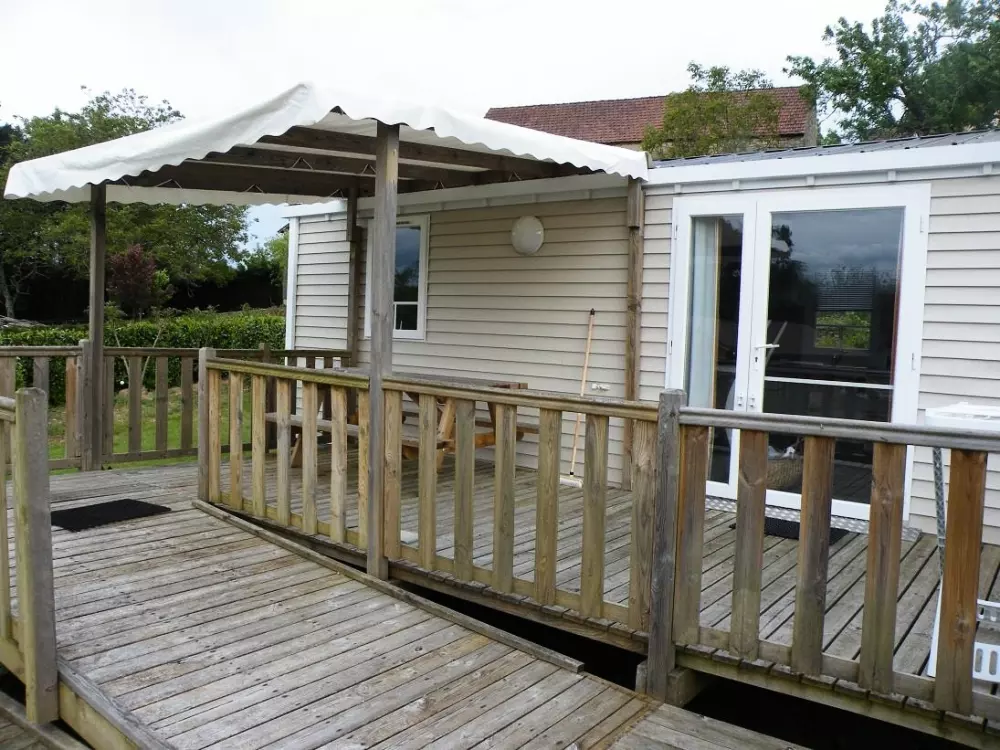 DOMAINE DE PECANY (La Noix de Pecan'y) 3 Gwiazdy★★★