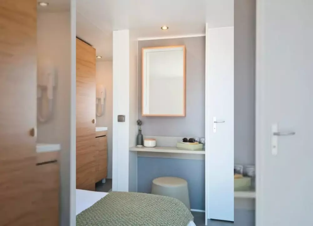 DOMAINE DE PECANY (La Noix de Pecan'y) 3 Gwiazdy★★★