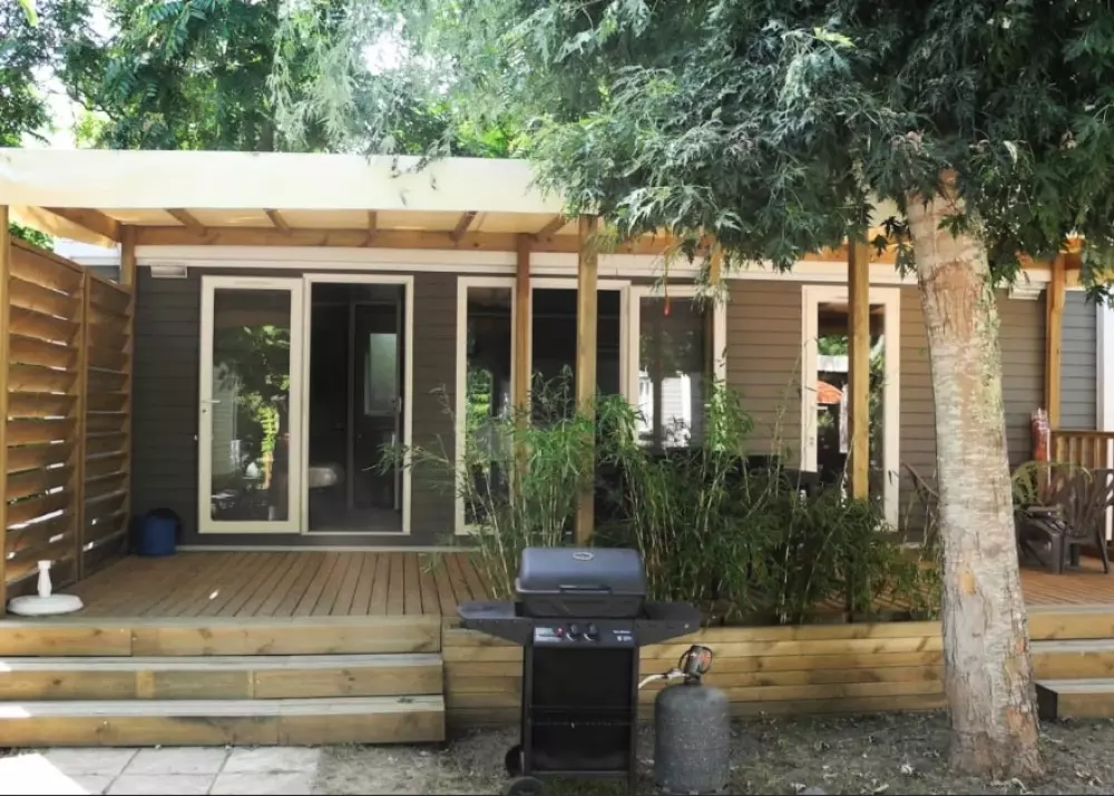 DOMAINE DE PECANY (La Noix de Pecan'y) 3 Gwiazdy★★★