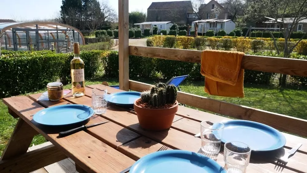 DOMAINE DE PECANY (La Noix de Pecan'y) 3 Gwiazdy★★★