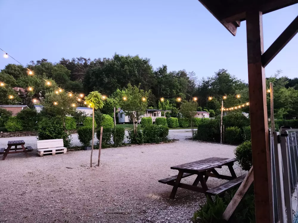 DOMAINE DE PECANY (La Noix de Pecan'y) 3 Gwiazdy★★★