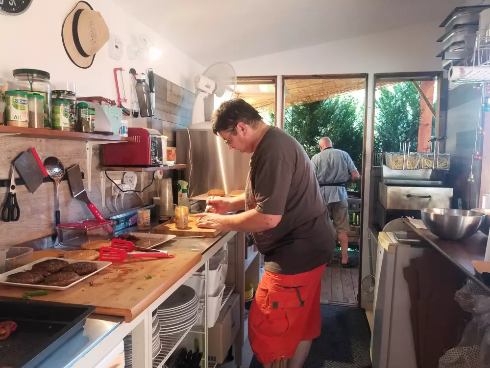 DOMAINE DE PECANY (La Noix de Pecan'y) 3 Gwiazdy★★★