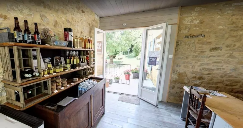 DOMAINE DE PECANY (La Noix de Pecan'y) 3 Gwiazdy★★★