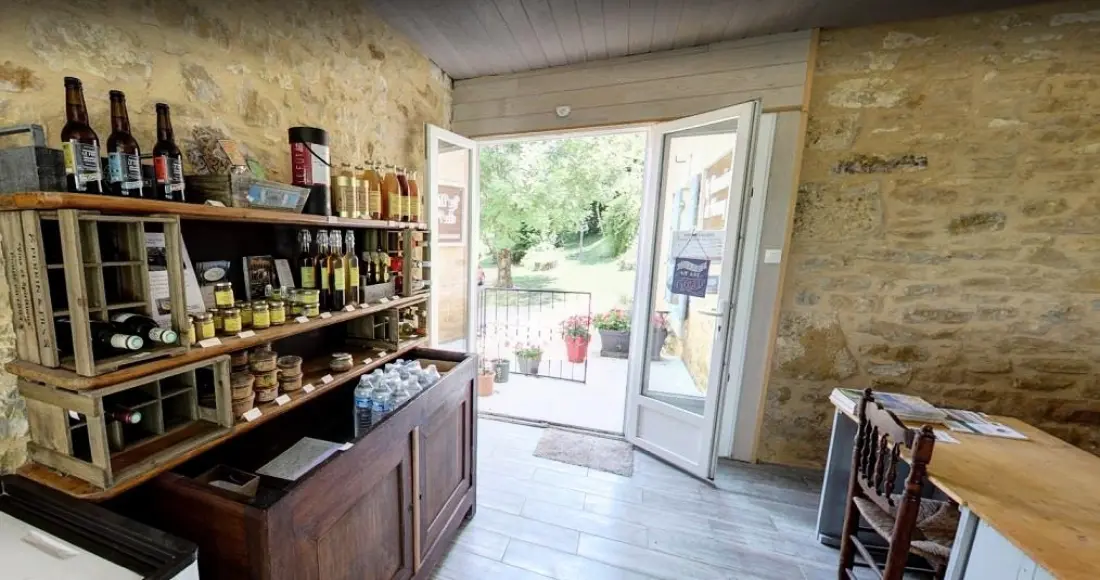 THE DOMAINE DE PECANY (La Noix de Pecan’y) 3 Stars★★★