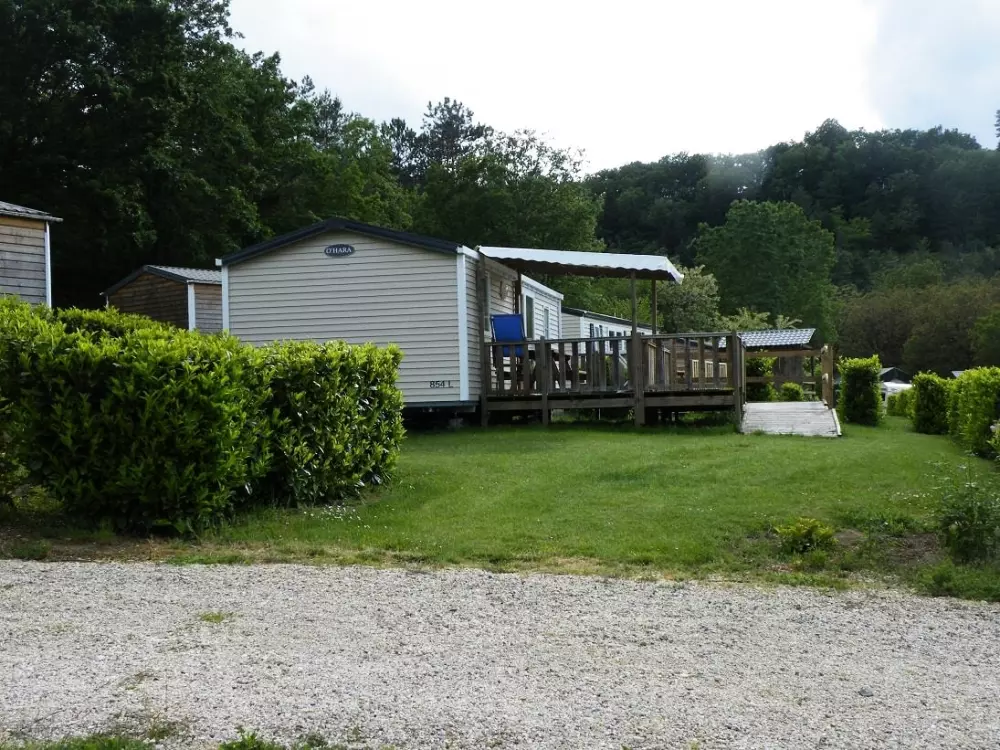 DOMAINE DE PECANY (La Noix de Pecan'y) 3 Gwiazdy★★★