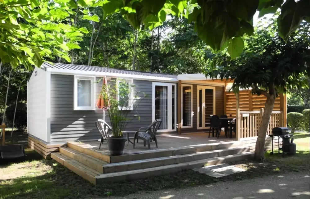 DOMAINE DE PECANY (La Noix de Pecan'y) 3 Gwiazdy★★★