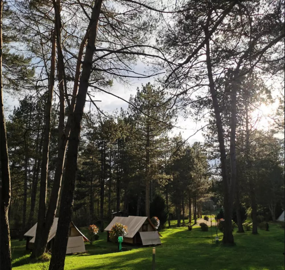 Campingplatz Les Sapins de Correze 3 Sterne★★★
