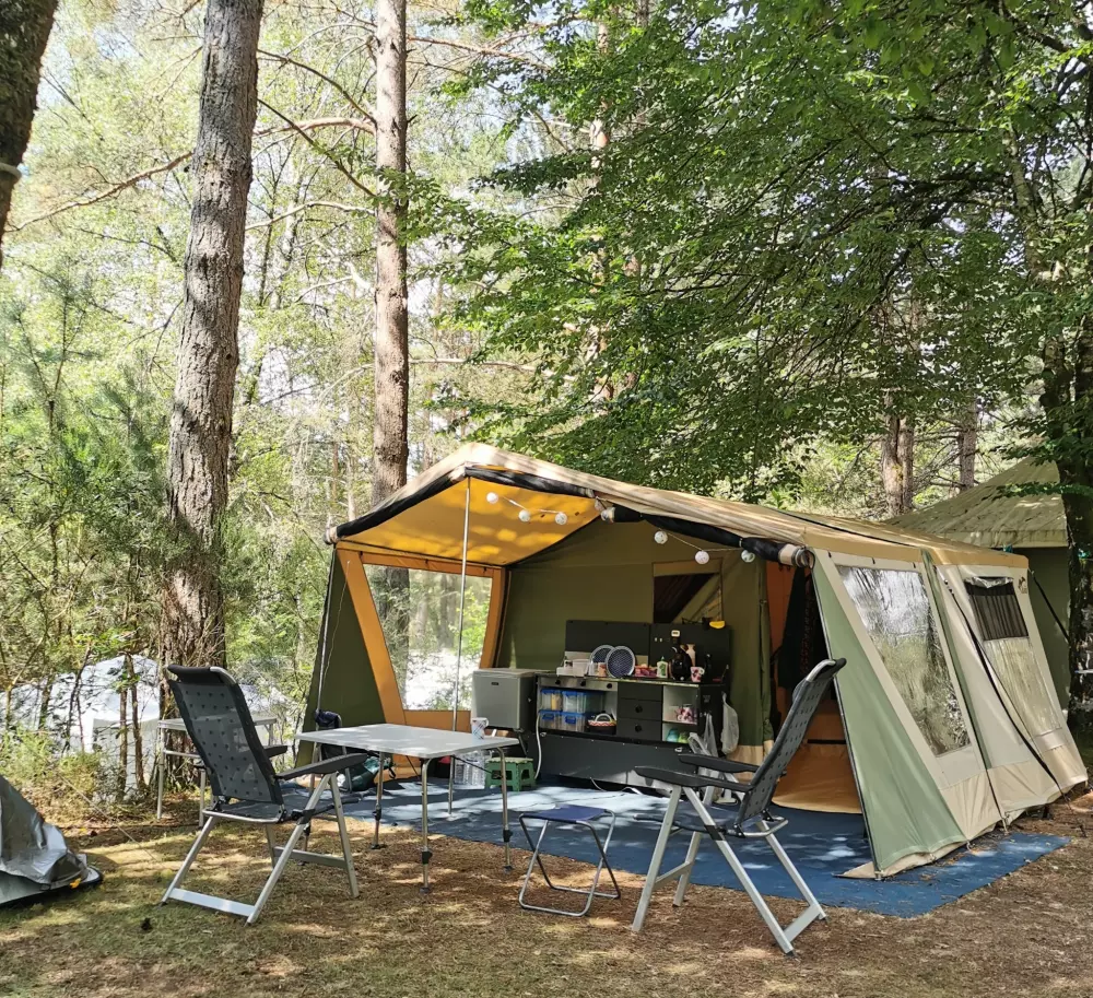 Campingplatz Les Sapins de Correze 3 Sterne★★★